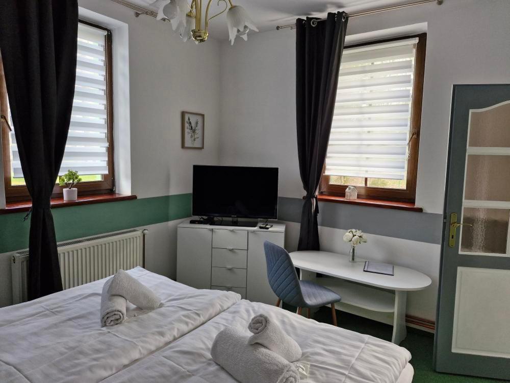 Waldhof Hotell Jirikov  Eksteriør bilde